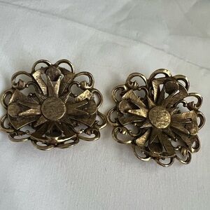 Musi | 60’s gold tone Maltese Cross shoe clips